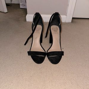 Black Vince Camuto sandal heels!